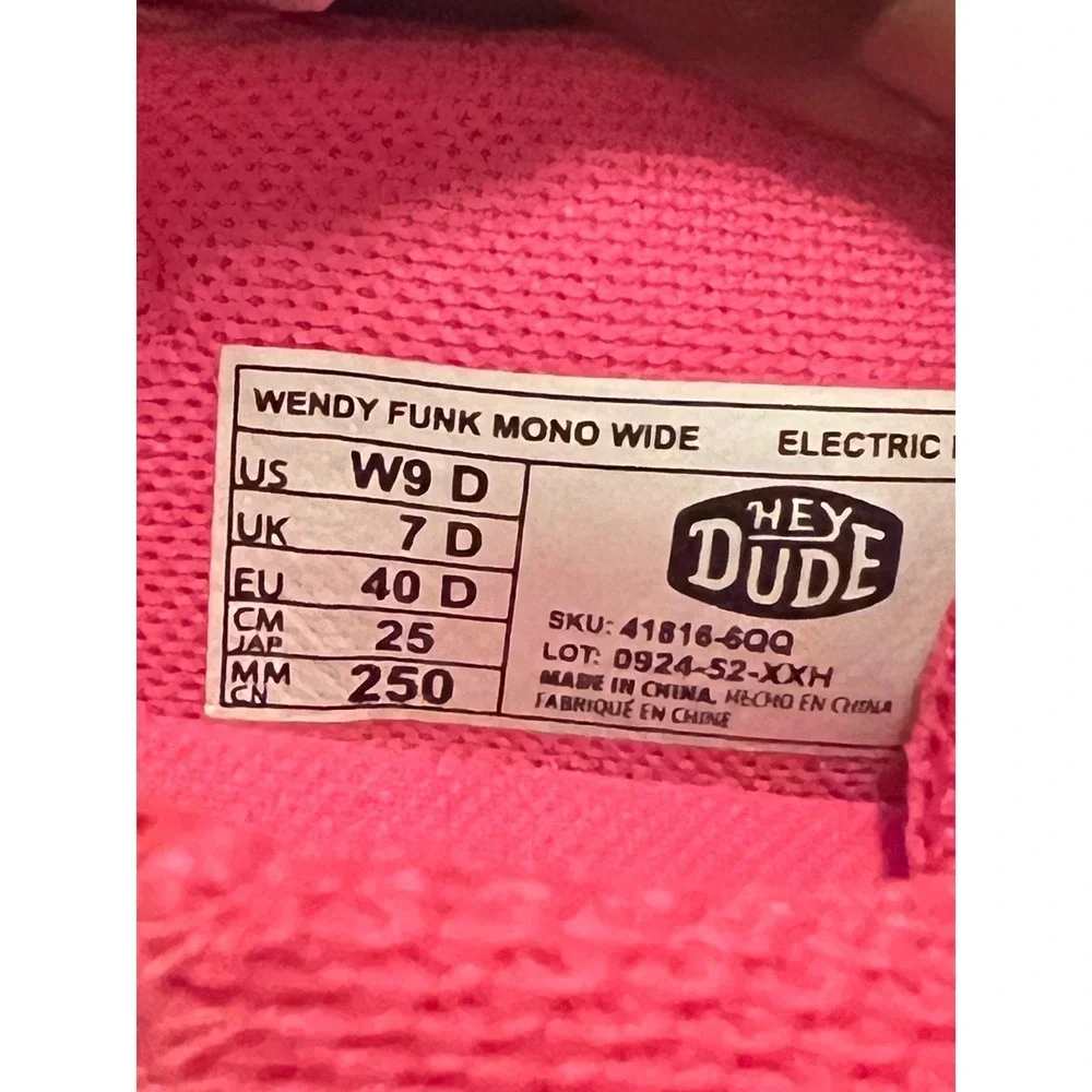 Hey Dude Wendy Funk Mono Women Size 9 Electric Pink New Wide Lightweight Comfort - Picture 8 of 8